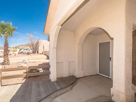 4th image of 4068 Coral Reef Dr