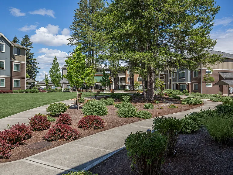 Creekside Village — Photo 32
