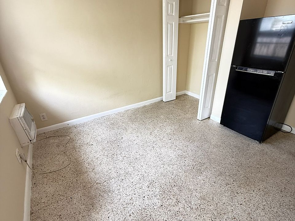 1st image of 2225 N 19th Ave #26