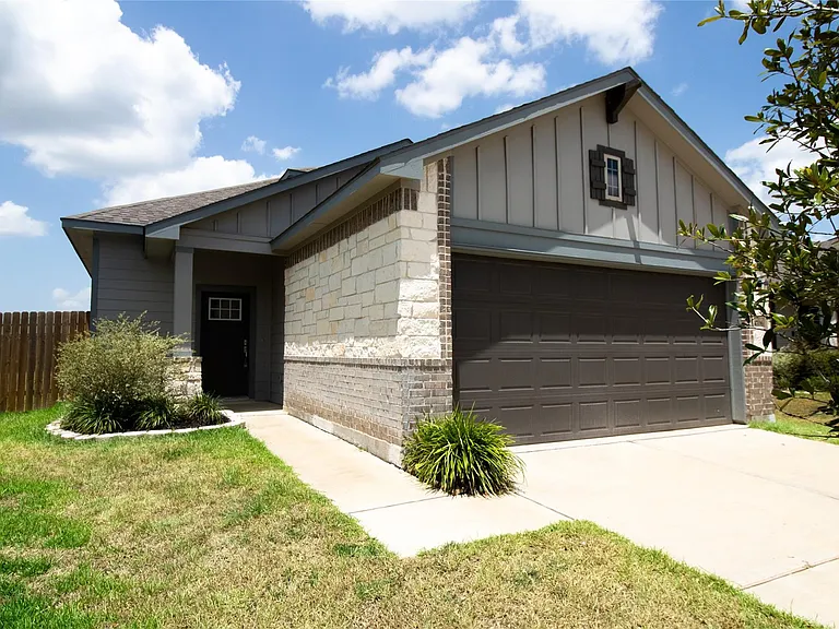 14706 Pinion Ct — Photo 3