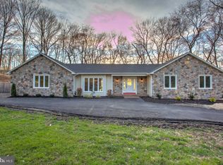 4 Wilderness Dr, Cherry Hill, NJ 08003