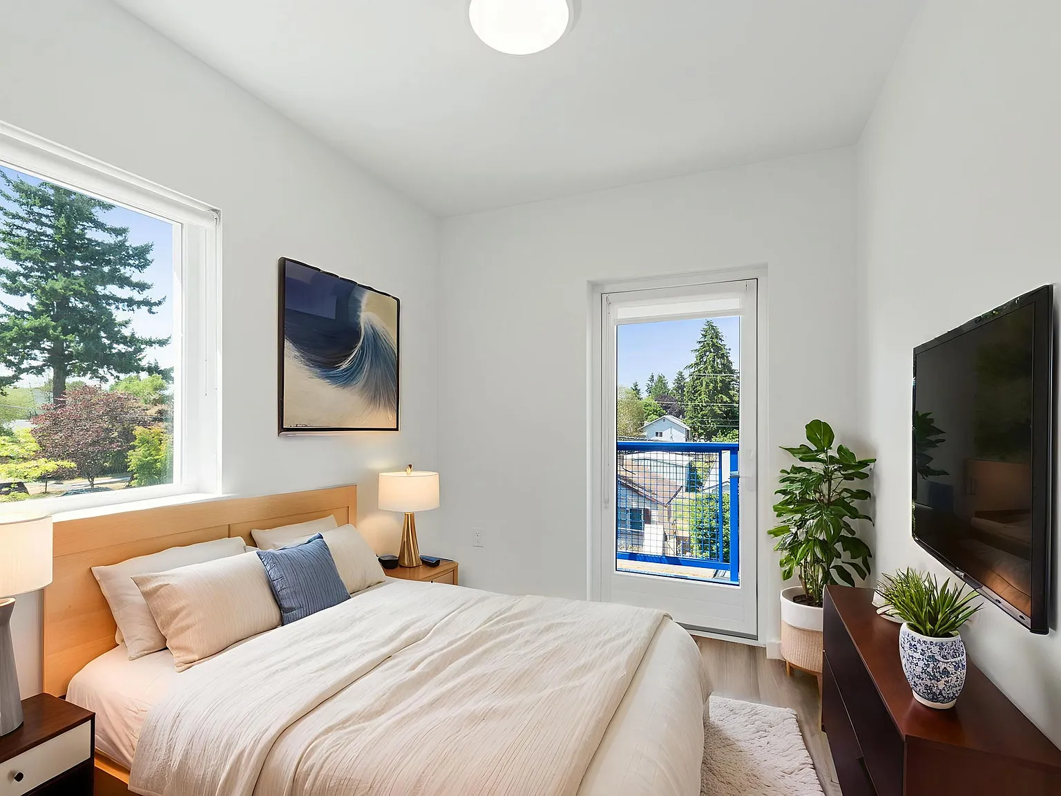 Keystone Apartments — Photo 2