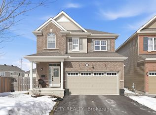 16 Sweetbay Cir, Ottawa, ON K2S 0W8