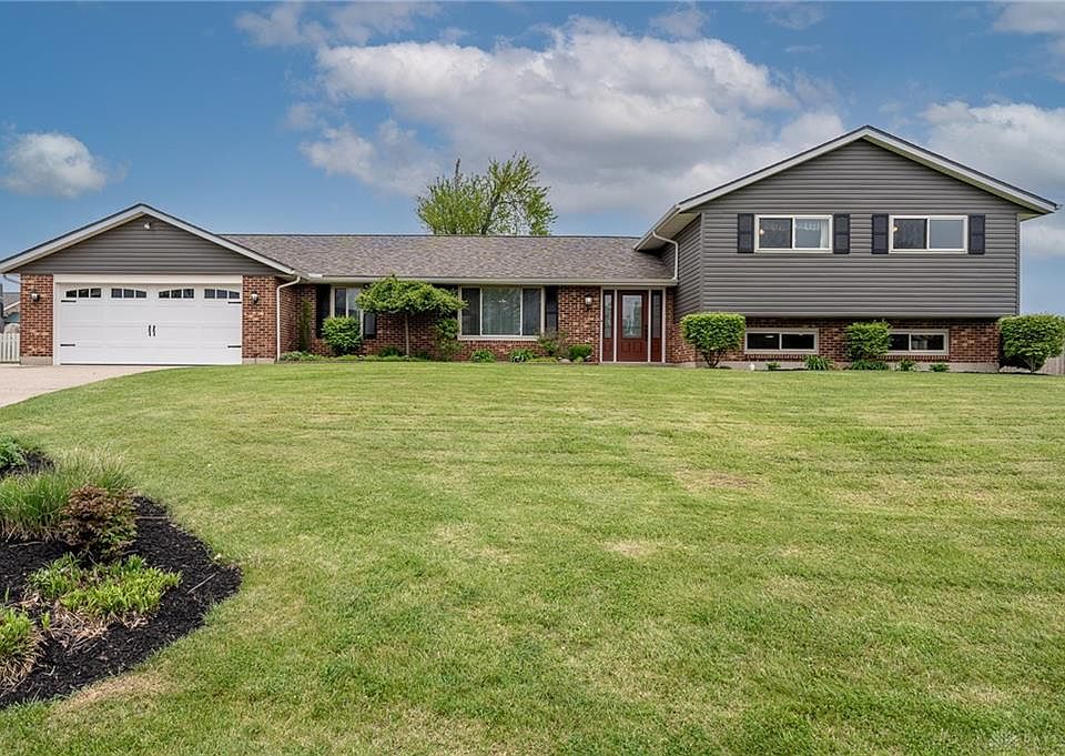 1st image of 3636 Meadowcourt Dr
