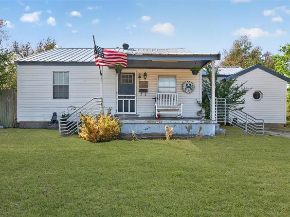 1113 W Arkansas Ave, Chickasha, OK 73018