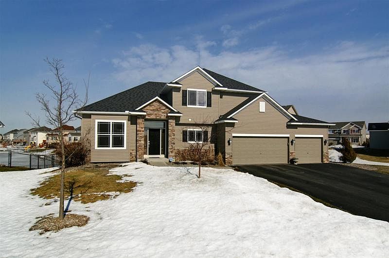 1st image of 2985 Glacier Dr