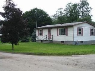 79 Cameron St, Wellsville, NY 14895