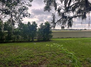 Lea Ave, Zephyrhills, FL 33541