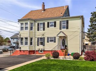 35 Queen St, Cranston, RI 02920