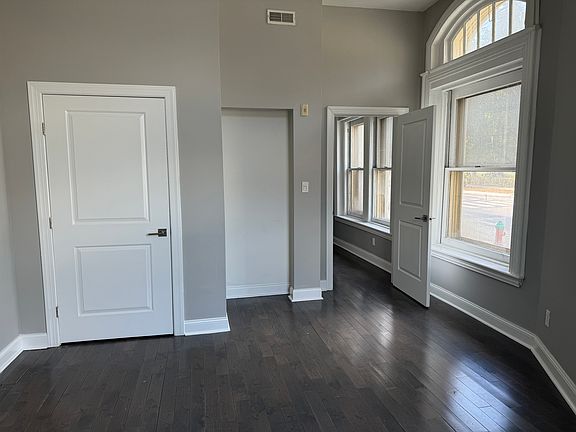 4th image of 4100A Parkside Ave #1E