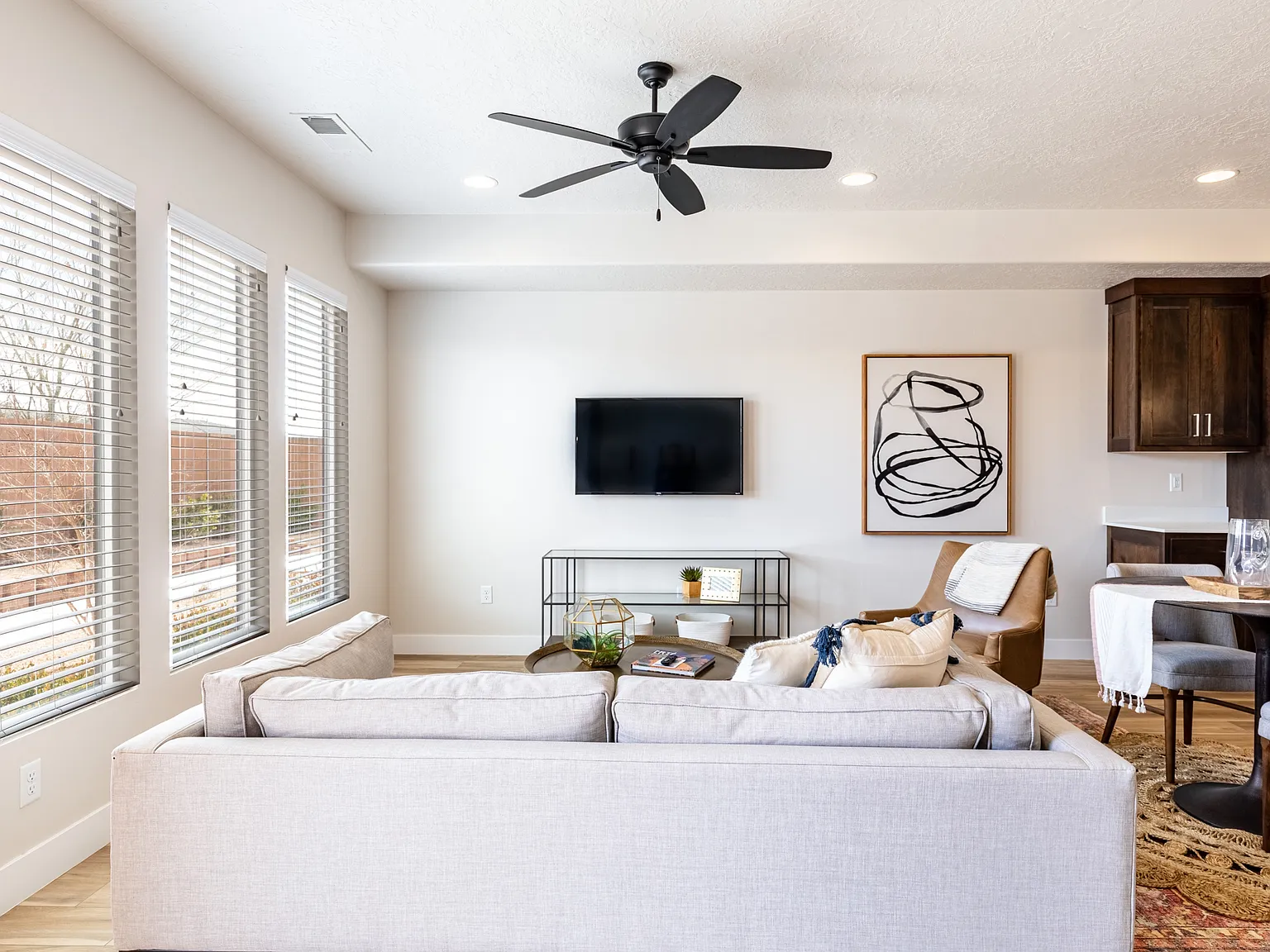 2707 E Gray Birch Dr — Photo 3