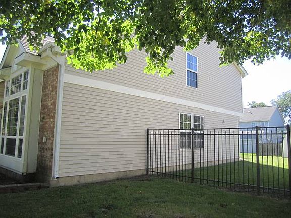 2nd image of 2083 Green Bridge Ln