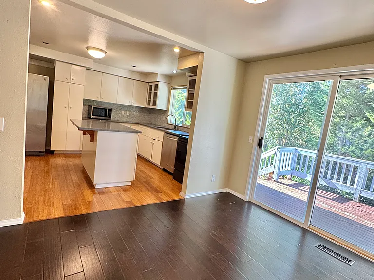 13122 SE 164th St — Photo 52