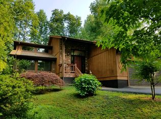 107 Skyline Rd, Locust Grove, VA 22508