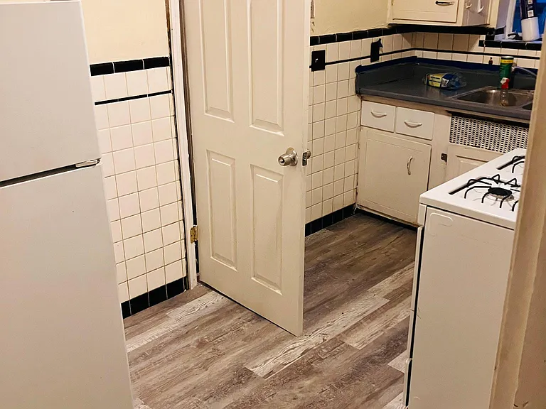 1117 Clearbrook Dr #1 — Photo 6