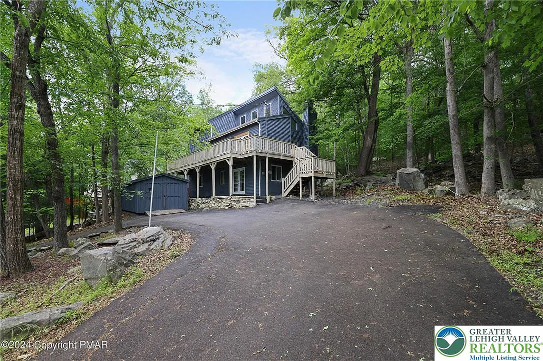 4 bed, 2684 sqft, $3,000 — Photo 1