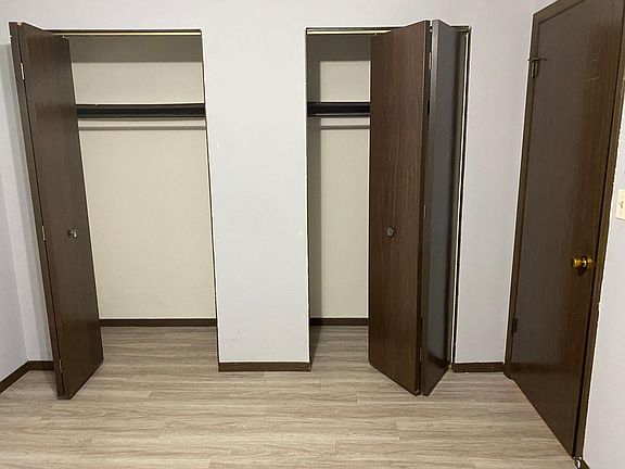 4th image of 1370 Sheridan Dr APT 18