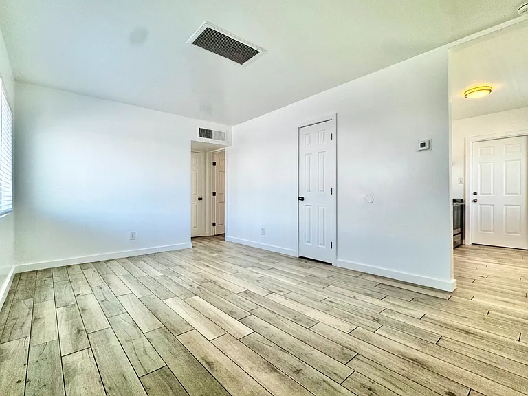 3629 N 37th St #3 — Photo 20
