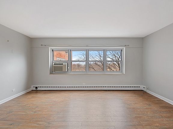 4th image of 4950 N Marine Dr APT 606