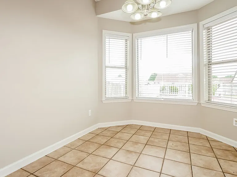 60 Penny Ln — Photo 6