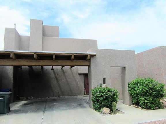 3rd image of 3125 E Macenroe Ln