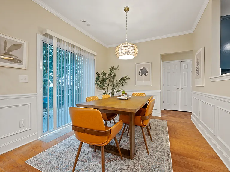 13581 Weycroft Cir — Photo 10