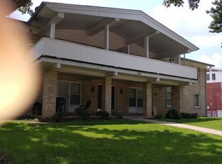 627 Broadmoor Dr APT A, Chesterfield, MO 63017
