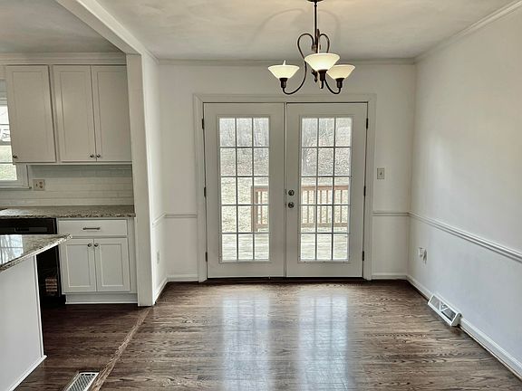 5th image of 363 Lelia Cir
