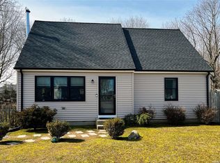 1735 Cedarfields Dr, Greenport, NY 11944