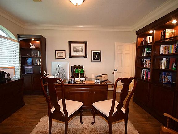 5th image of 2207 Bell Castle Ct