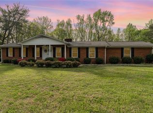 4912 E Old Us Highway 421, Yadkinville, NC 27055