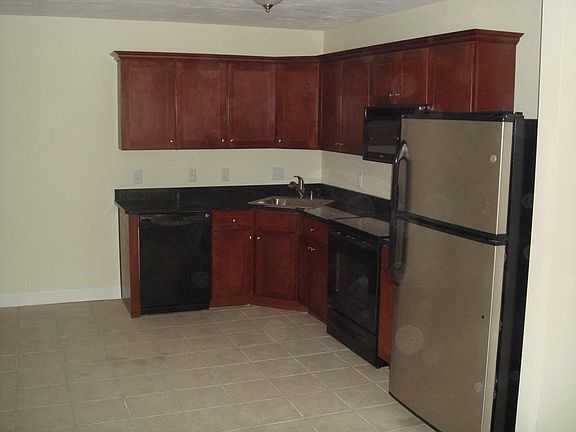 2nd image of 109 California Ave APT 104