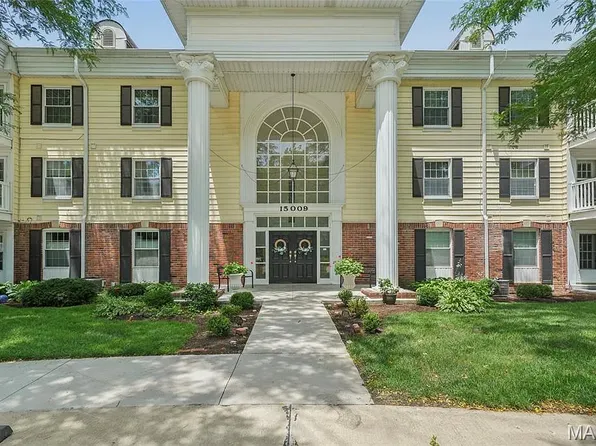 15009 Claymoor Ct APT 10, Chesterfield, MO 63017