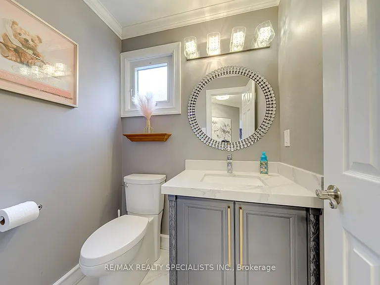 1499 Ravensmoor Cres — Photo 24