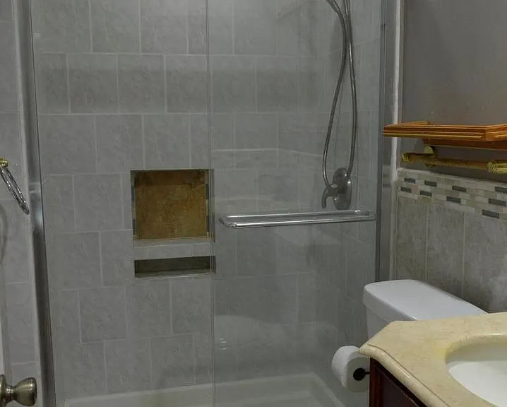 3131 Clive Ave — Photo 11