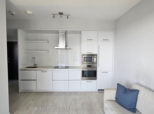 2221 Yonge St #3707, Toronto, ON M4S 0B8