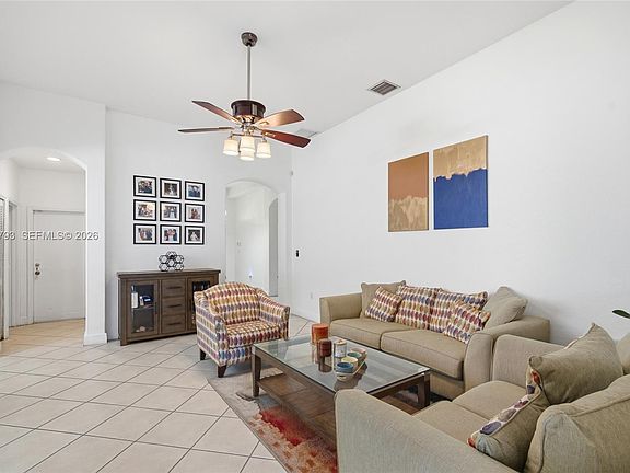 5th image of 15125 SW 12th Ter