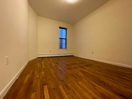 Rented by HOLTON REAL ESTATE INC. | media 13