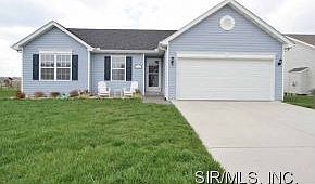 1st image of 825 Moorland Cir