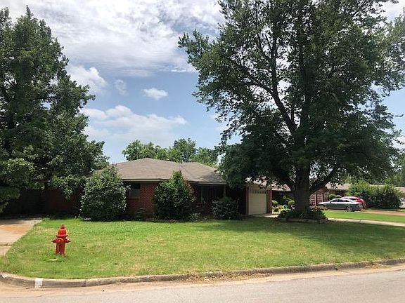 3rd image of 1000 SW 69th St