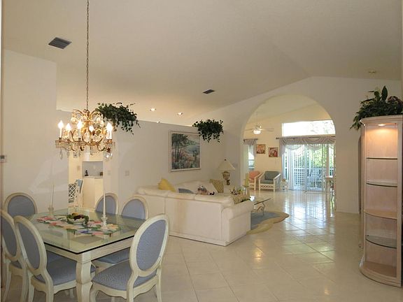 Home For Sale In Majestic Isles