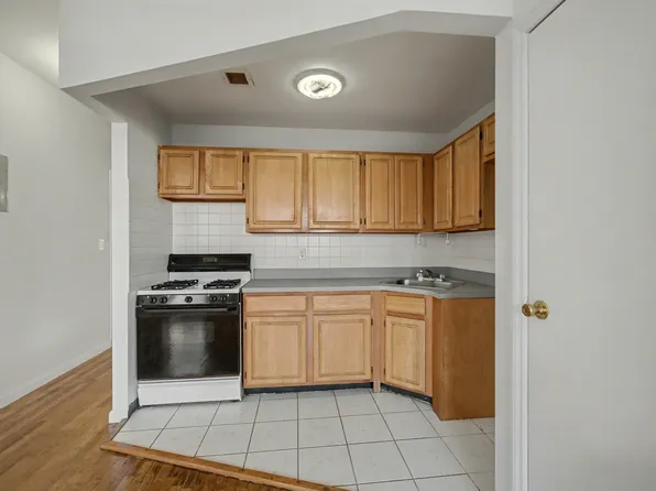 49 Bradhurst Avenue image 26 of 33