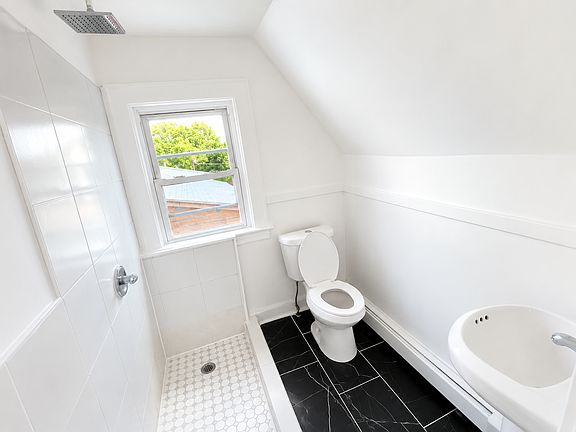 3rd image of 288 Weequahic Ave Floor 3