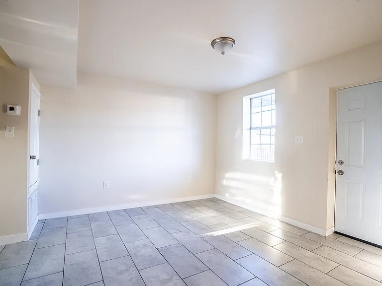 2919 Danneel St #2 — Photo 6