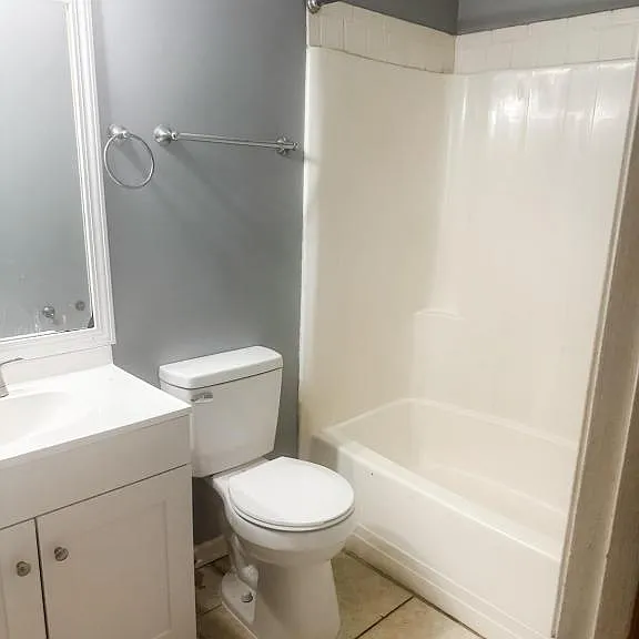 1100 Pineland Ave — Photo 12