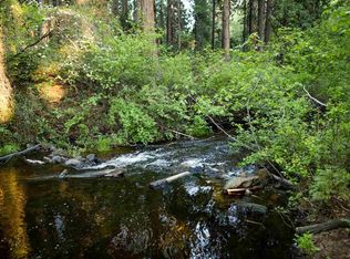 1012 Davis Place Rd, Mount Shasta, CA 96067