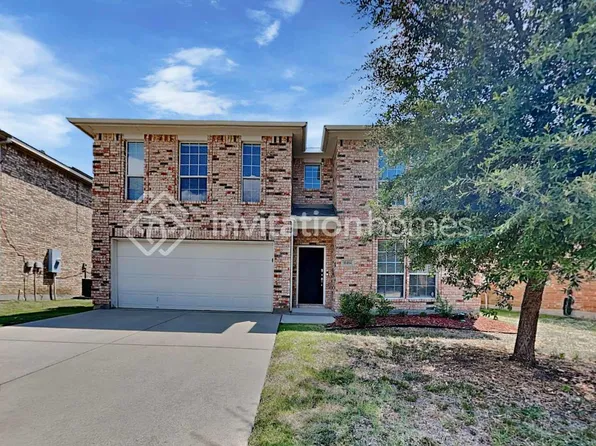 10404 Hideaway Trl, Fort Worth, TX 76131