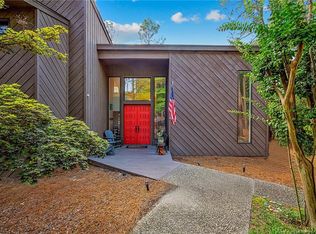 6852 Thames Dr, Fayetteville, NC 28306