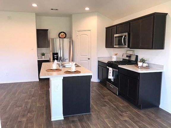 5th image of 5130 Ternberry Forest Ln