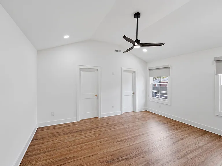 1838 Merriman Ave — Photo 27